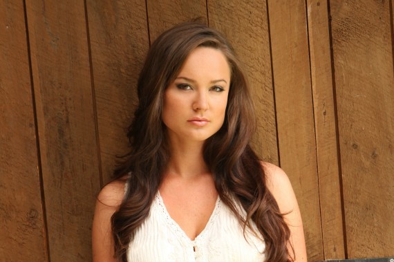 Bridget Brunet (NEW HAMPSHIRE 2014) 716438_1381711644.4572